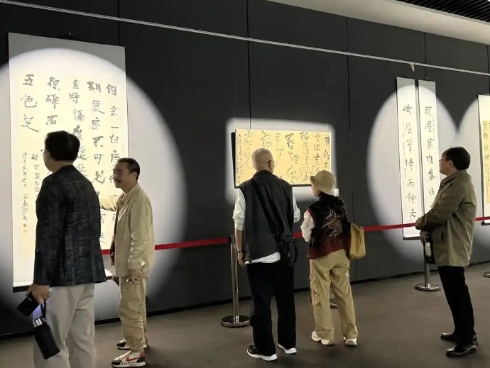 冷柏青